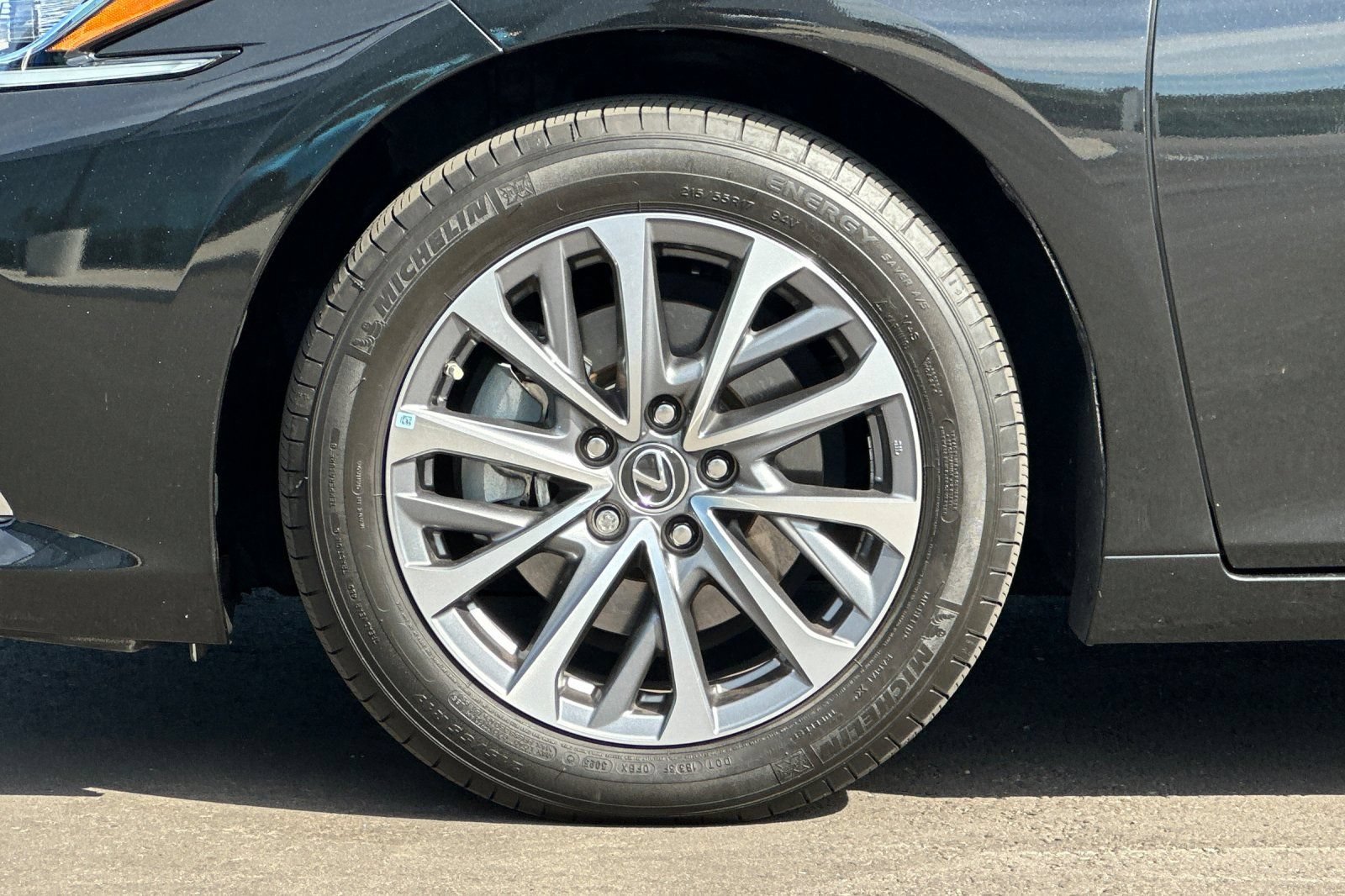 Used 2024 Lexus ES 350 w/ Accessory Package (Z2) FWD image 35