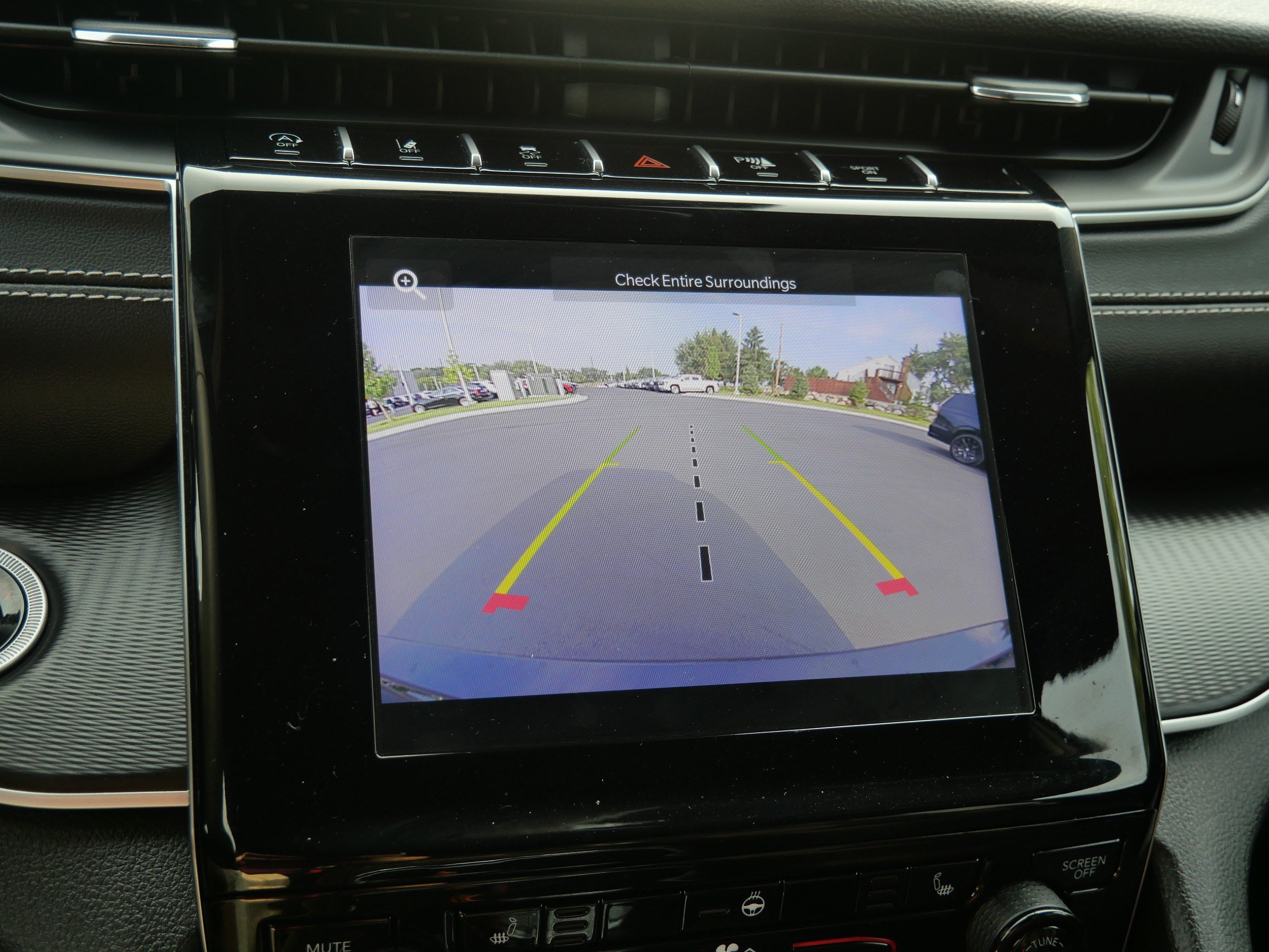Used 2024 Jeep Grand Cherokee L Altitude AWD/4WD image 27