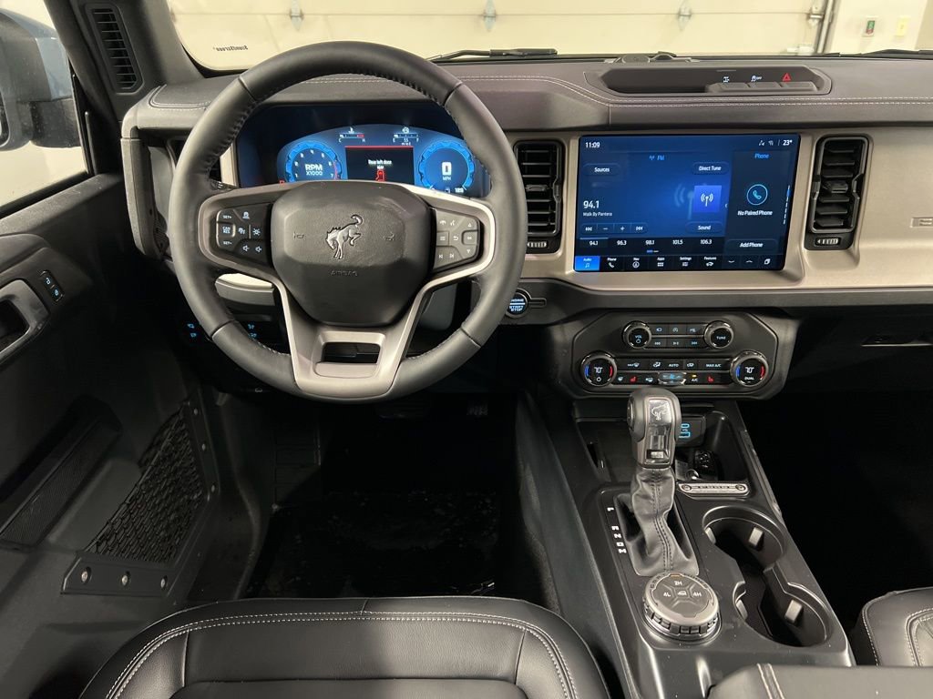 New 2025 Ford Bronco Outer Banks image 8