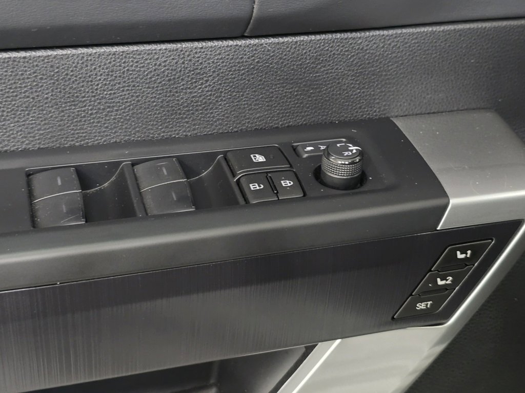 Used 2023 Toyota Tundra Platinum image 30