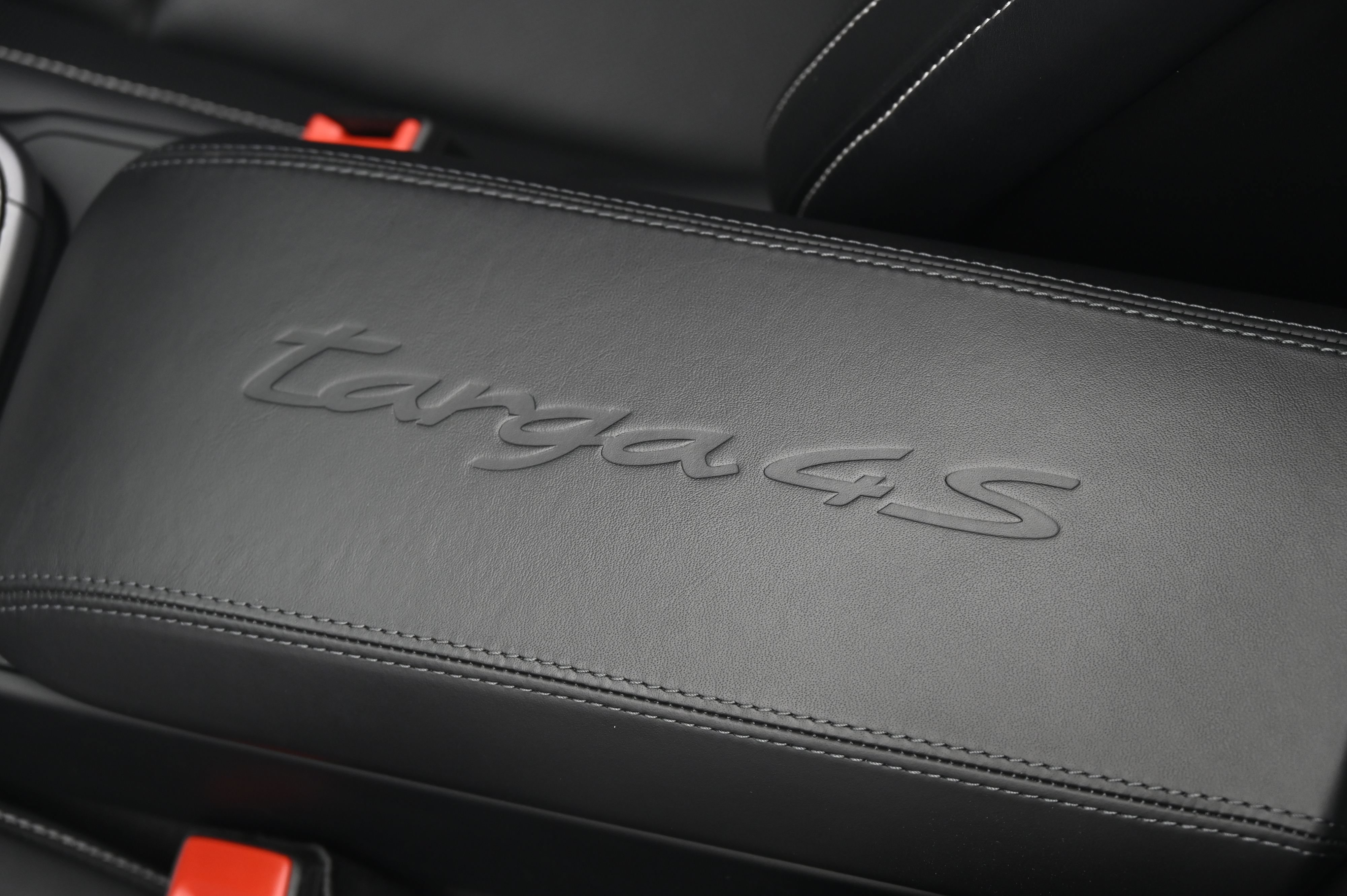 Certified 2024 Porsche 911 Targa 4S AWD/4WD image 36