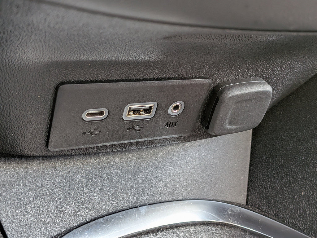 Certified 2025 Chevrolet Malibu LT FWD image 45