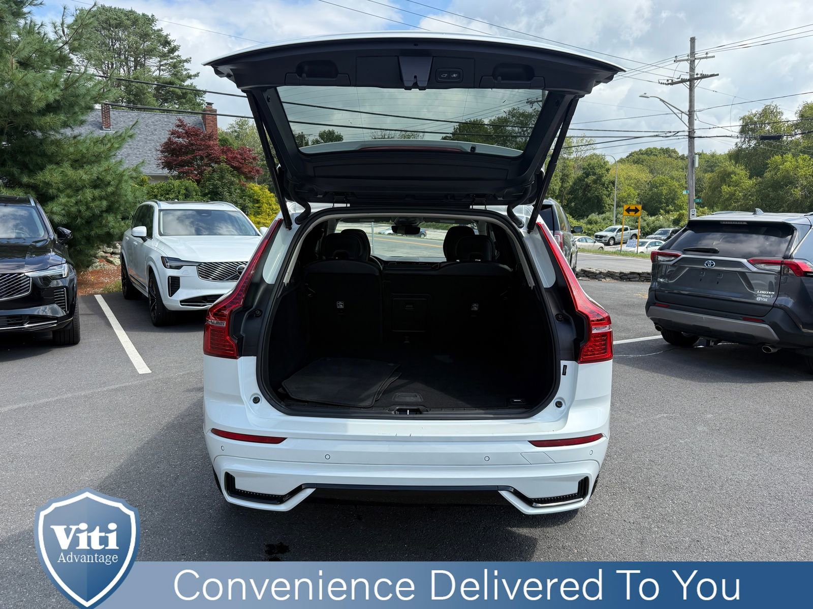 Certified 2024 Volvo XC60 B5 Core image 23