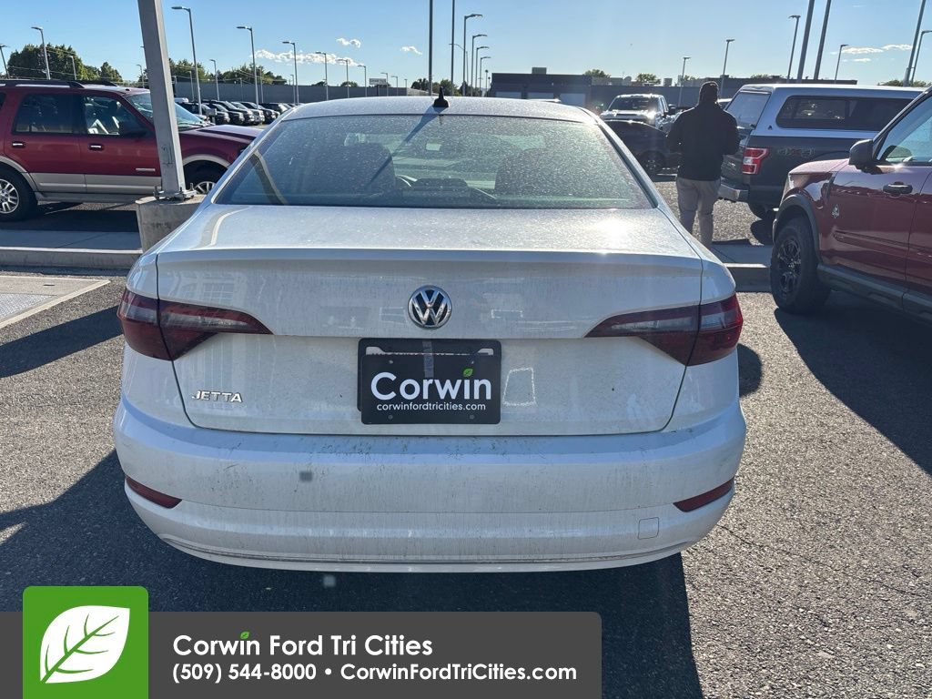 Used 2021 Volkswagen Jetta SE FWD image 9
