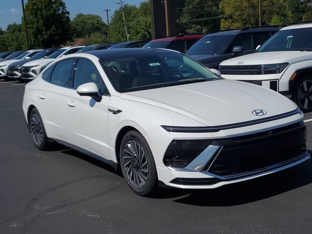 New 2026 Hyundai Sonata Limited FWD image 32