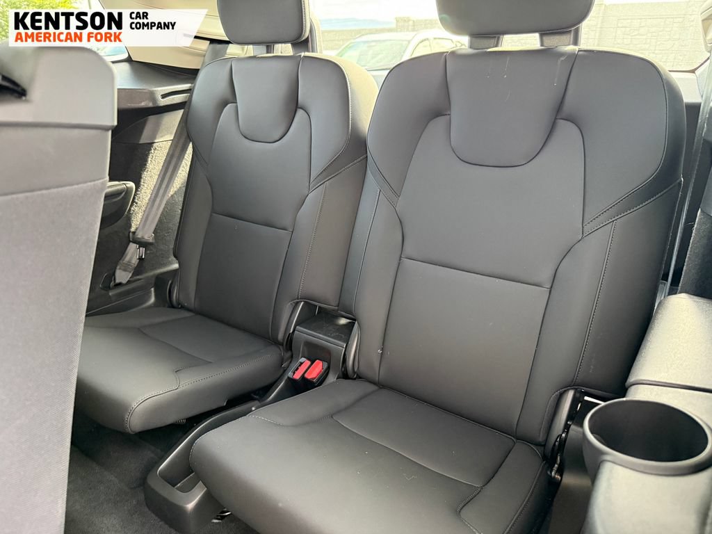 Used 2026 Volvo XC90 B6 Plus AWD/4WD image 31