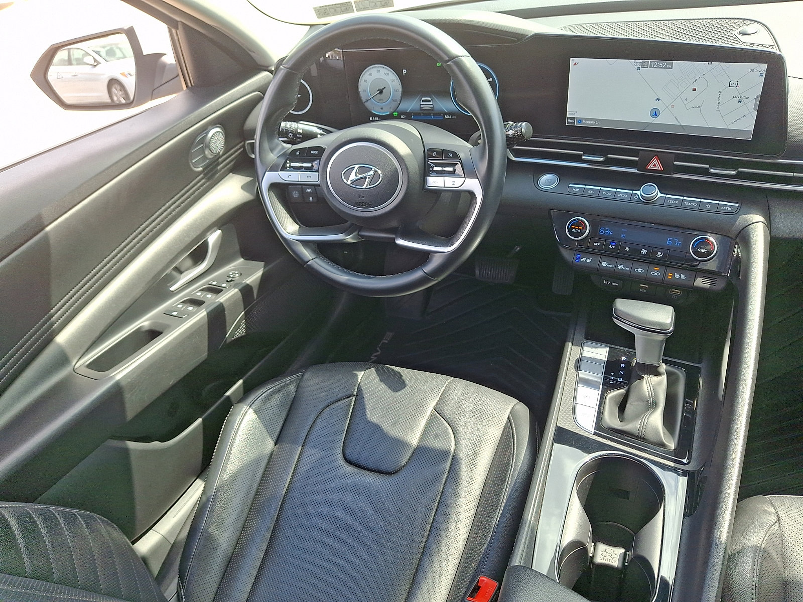 Certified 2022 Hyundai Elantra Limited w/ Winter Weather Package image 14