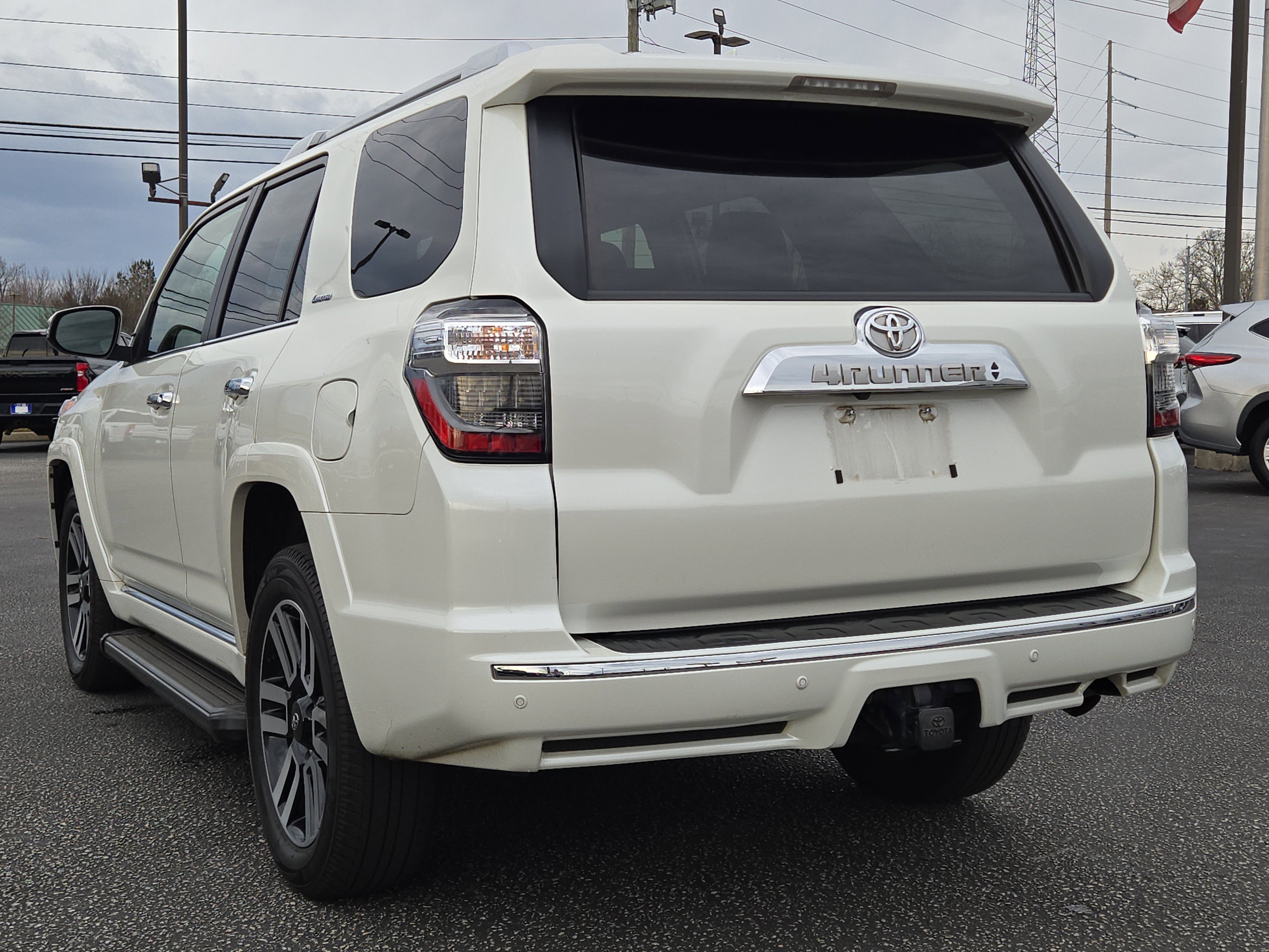 Used 2023 Toyota 4Runner Limited image 10