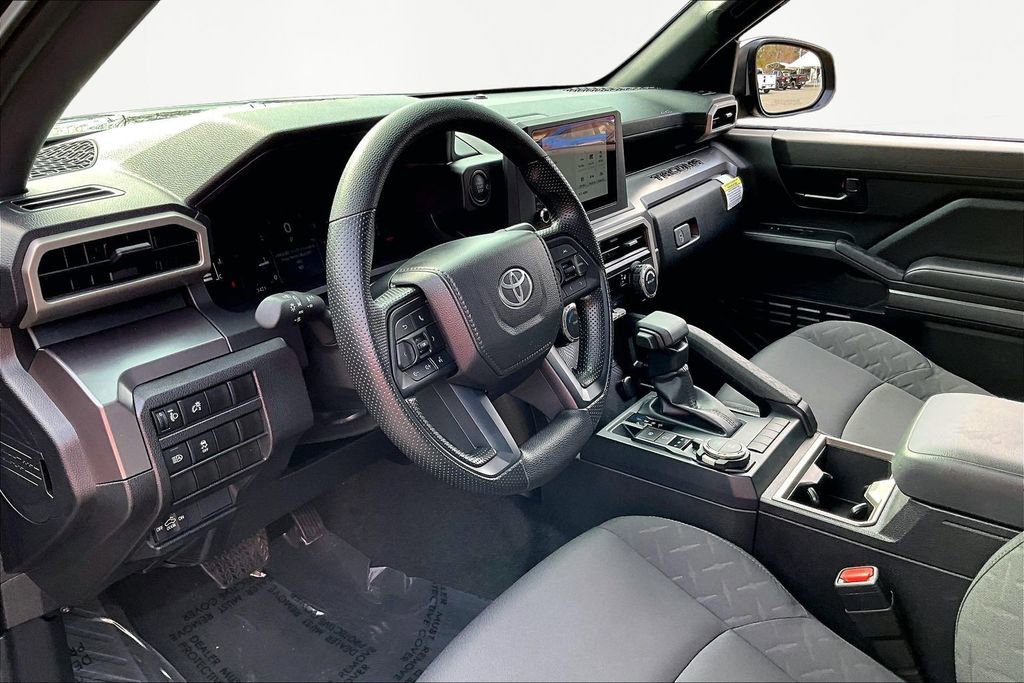 Used 2025 Toyota Tacoma SR5 image 15