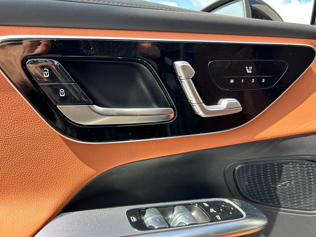 New 2027 Mercedes-Benz GLC 300 4MATIC image 11