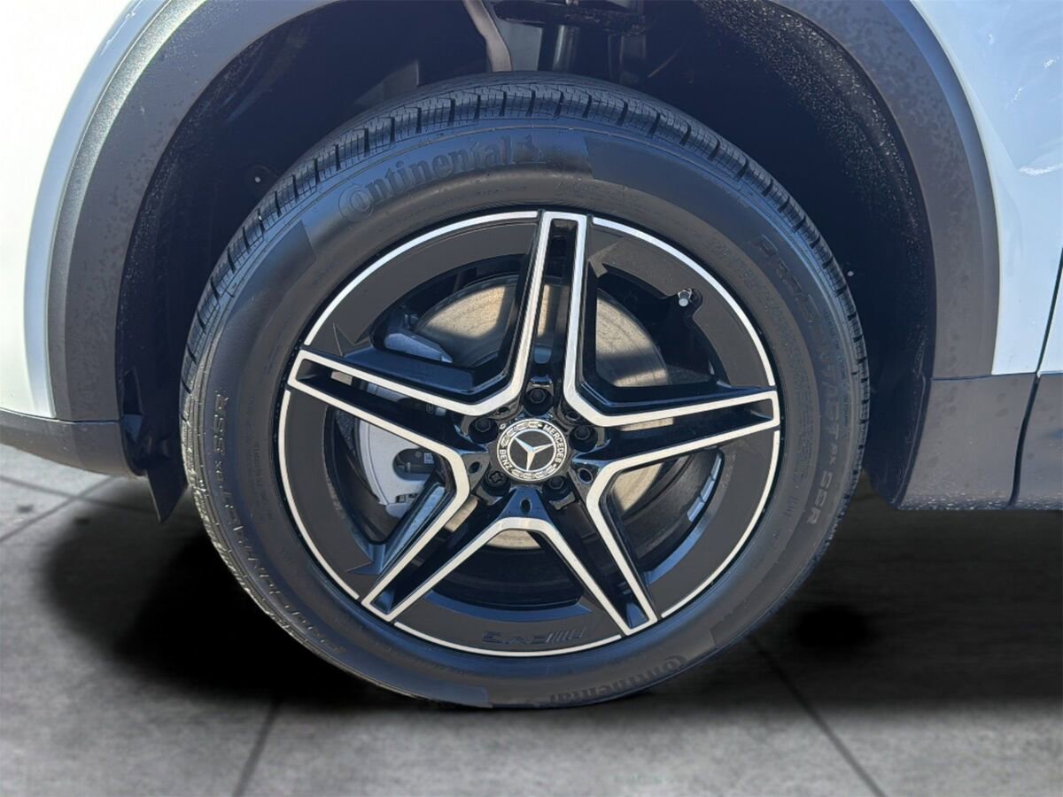 New 2026 Mercedes-Benz GLB 250 image 9