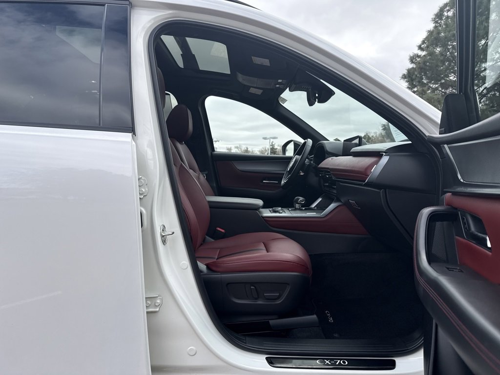 Used 2025 MAZDA CX-70 Plug-In Hybrid w/ Premium Plus image 33
