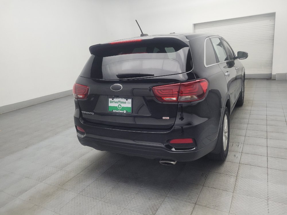 Used 2019 Kia Sorento FWD image 9