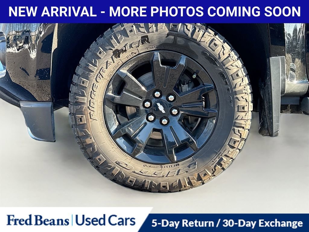 Used 2018 Chevrolet Colorado Z71 w/ Z71 Midnight Edition image 12