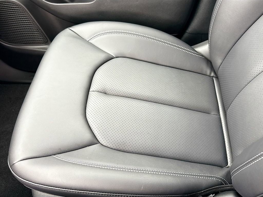 New 2026 Chrysler Pacifica Select FWD image 21