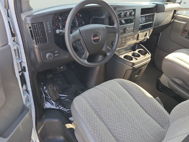 Used 2025 GMC Savana 3500 LT w/ LT Preferred Equipment Group RWD image 24