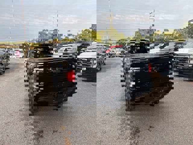 Used 2022 Toyota Tacoma Limited image 18