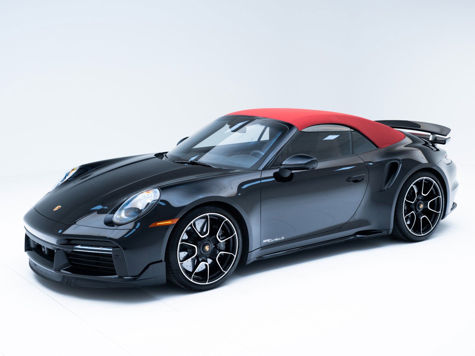 Used 2025 Porsche 911 Turbo image 10