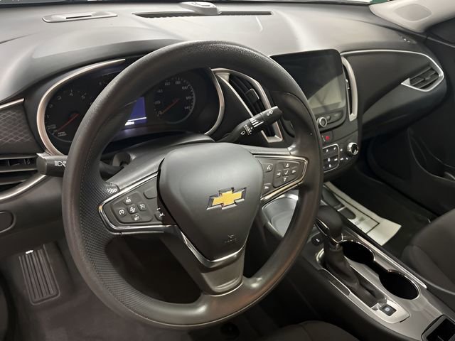 Used 2024 Chevrolet Malibu LT FWD image 18