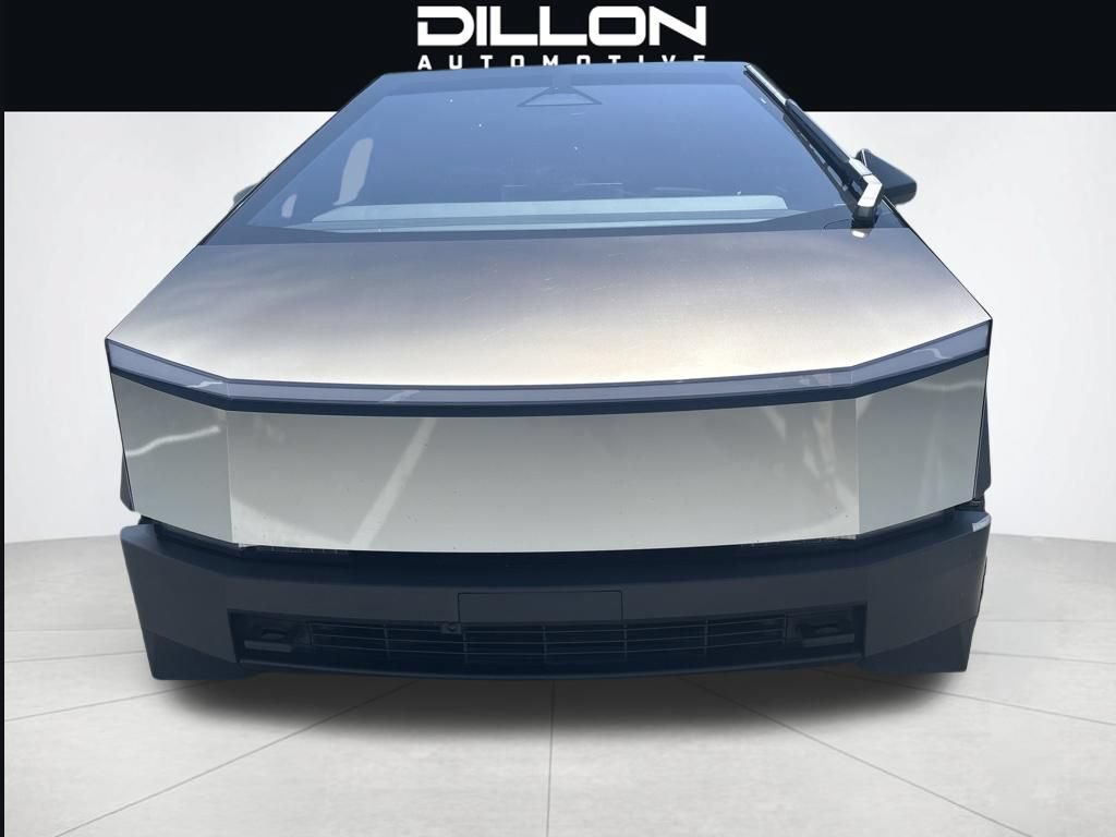 Used 2024 Tesla Cybertruck AWD Crew Cab image 2