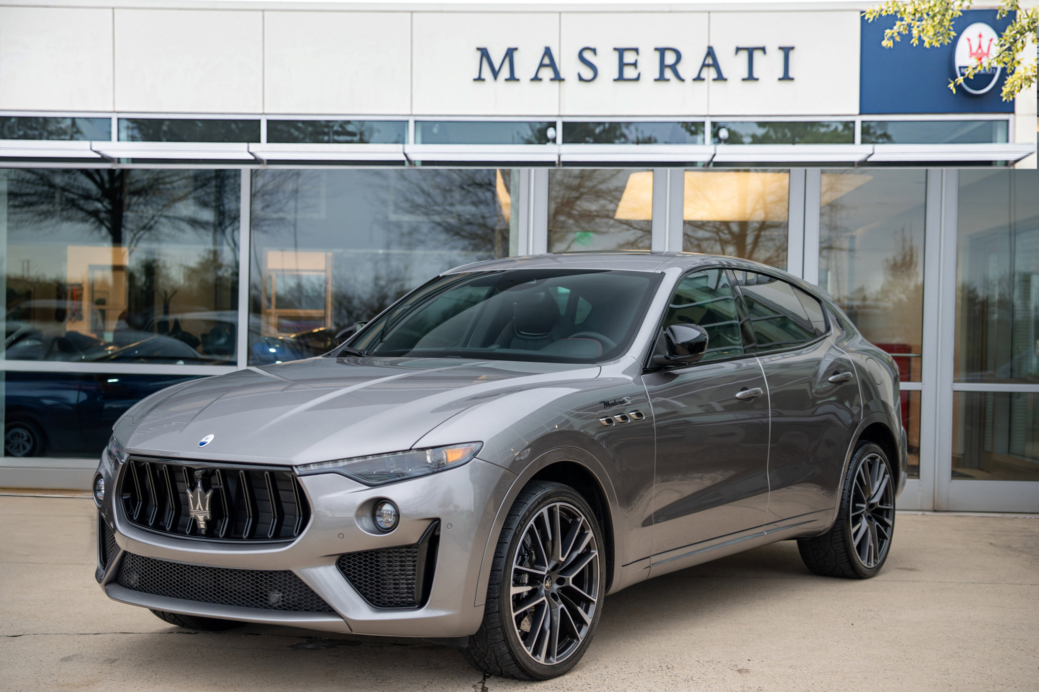 Used 2022 Maserati Levante Modena S image 1