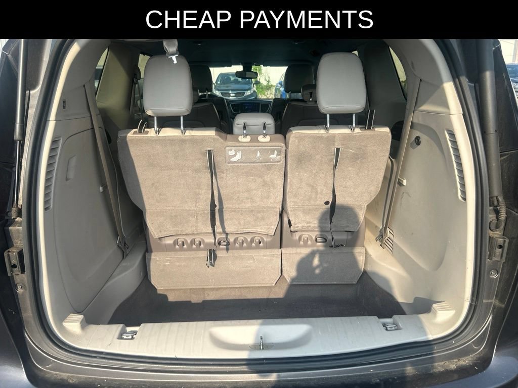 Used 2017 Chrysler Pacifica Touring-L Plus FWD image 5