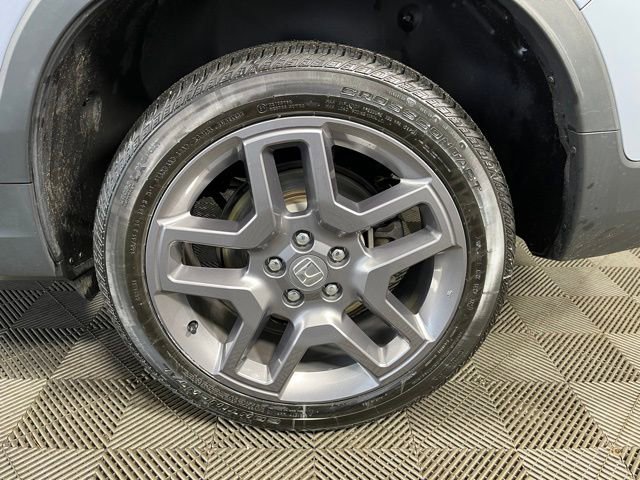 Used 2023 Honda Passport EX-L image 11