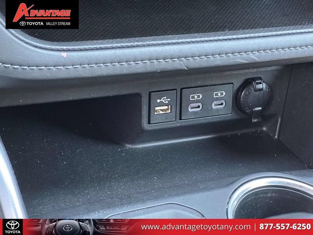 Used 2023 Toyota Highlander LE FWD image 36