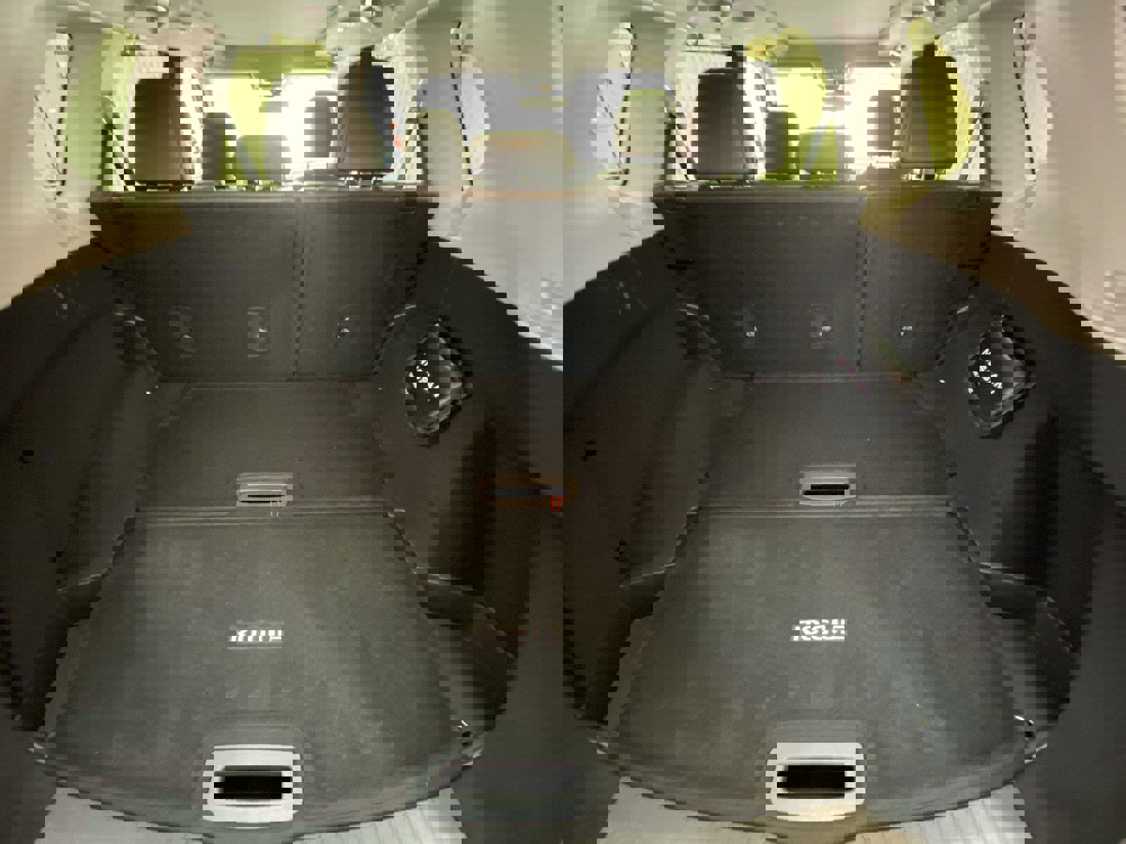 Used 2025 Nissan Rogue SL w/ Tech Package image 30