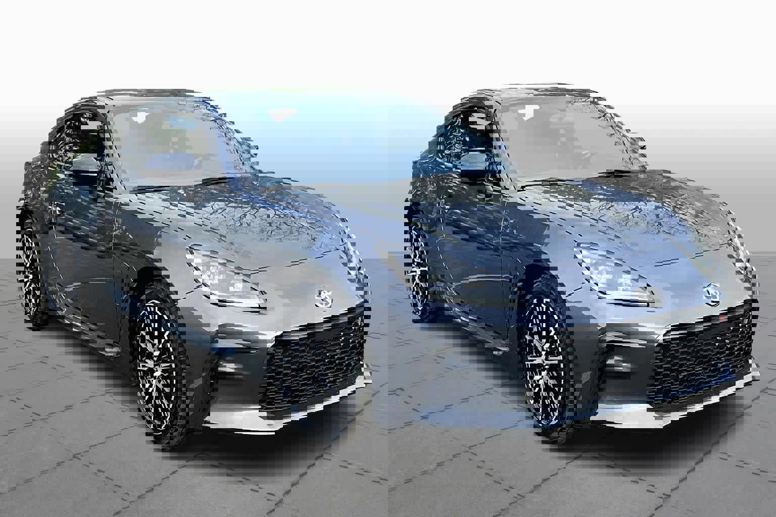 Used 2024 Toyota GR86 image 3