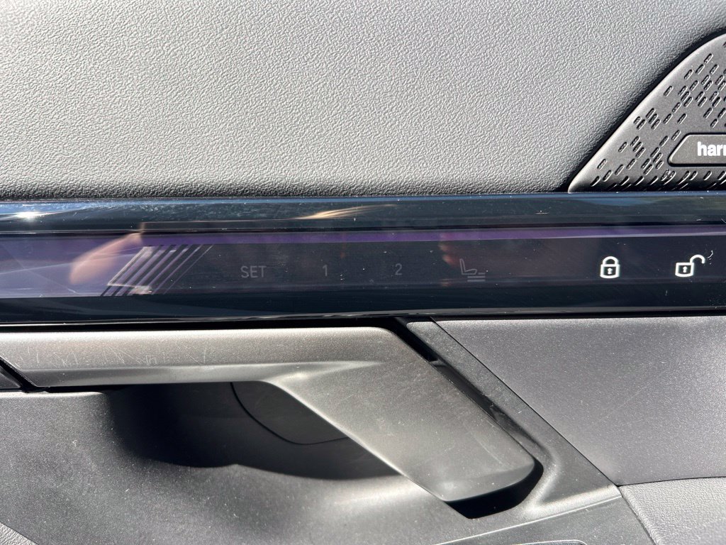 Used 2024 BMW i5 eDrive40i w/ M Sport Package RWD image 51