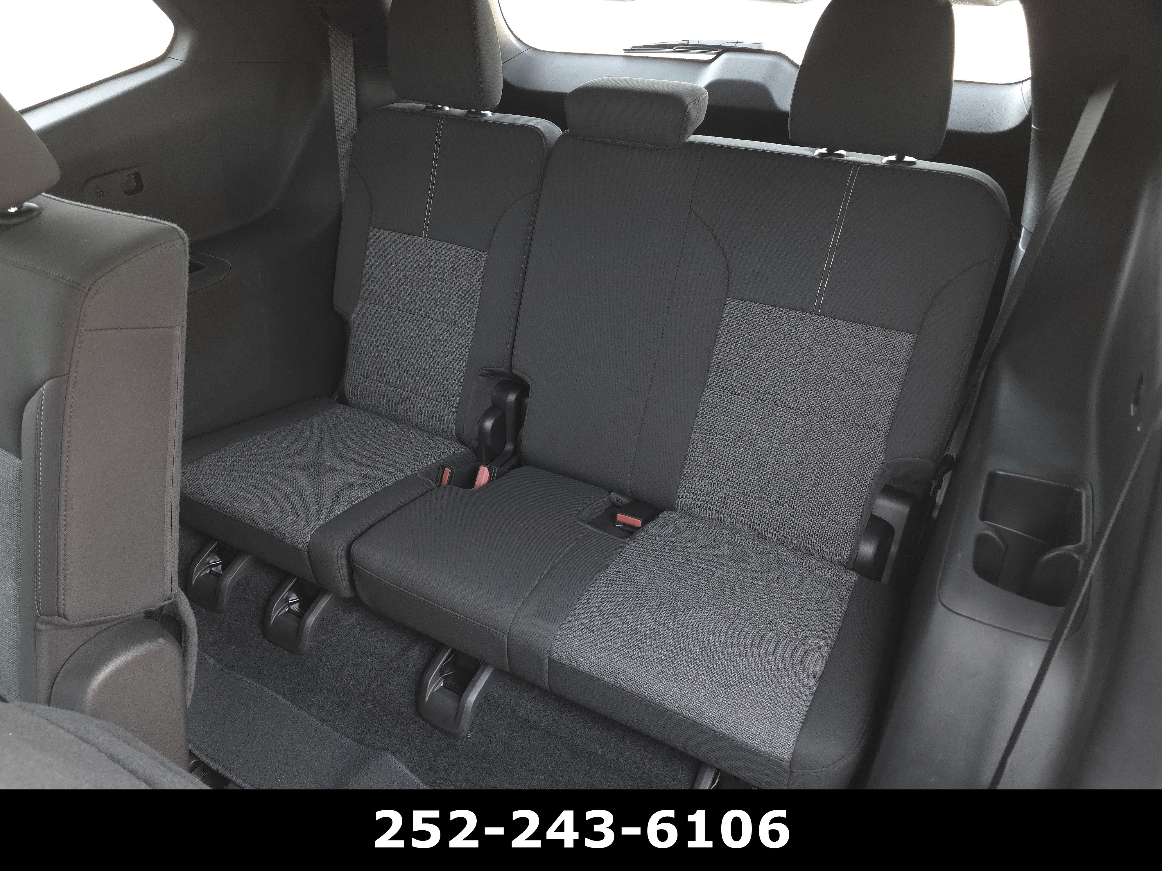 Used 2025 GMC Acadia Elevation FWD image 33
