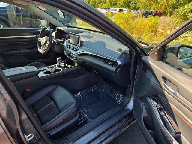 Used 2023 Nissan Altima 2.5 SR image 22