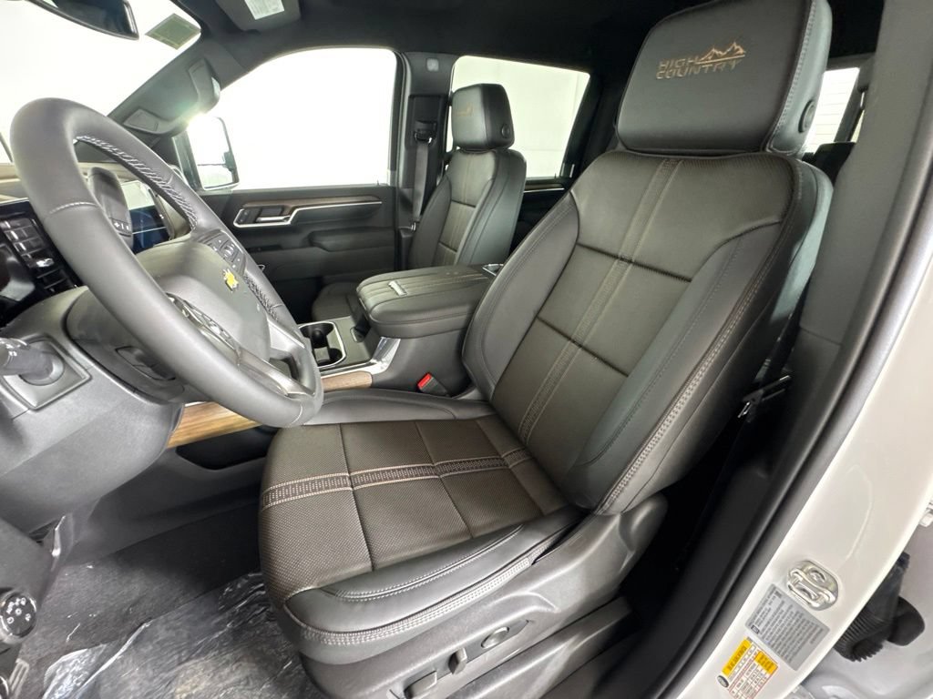 New 2026 Chevrolet Silverado 3500 High Country AWD/4WD image 21