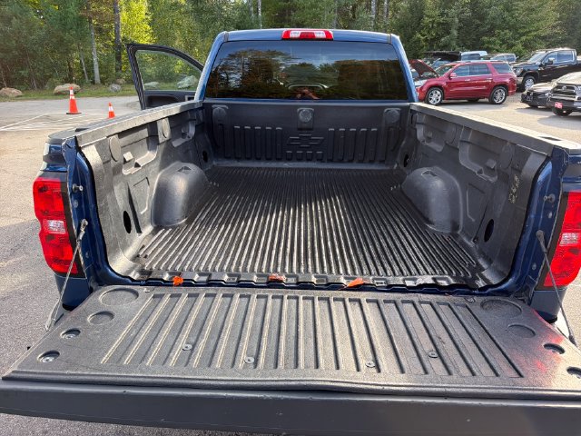 Used 2017 Chevrolet Silverado 1500 LT w/ All Star Edition AWD/4WD image 23