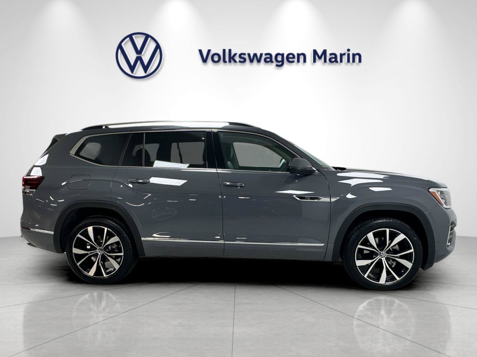 New 2026 Volkswagen Atlas SEL Premium R-Line AWD/4WD image 6