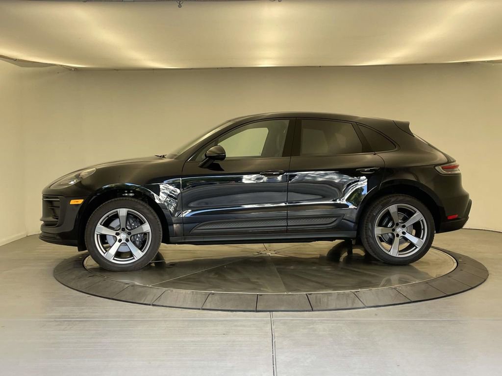 New 2025 Porsche Macan image 2