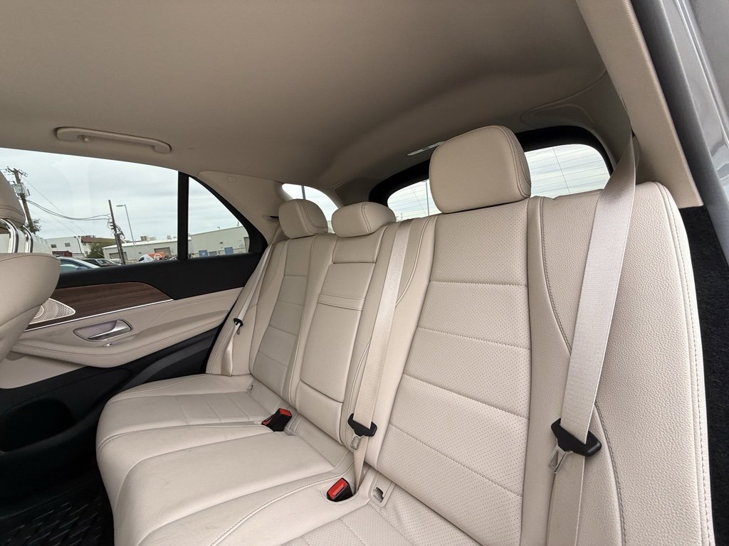 Used 2025 Mercedes-Benz GLE 350 4MATIC image 7