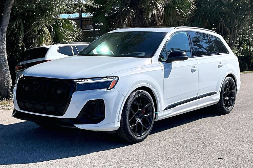 New 2026 Audi SQ7 Prestige AWD/4WD image 9