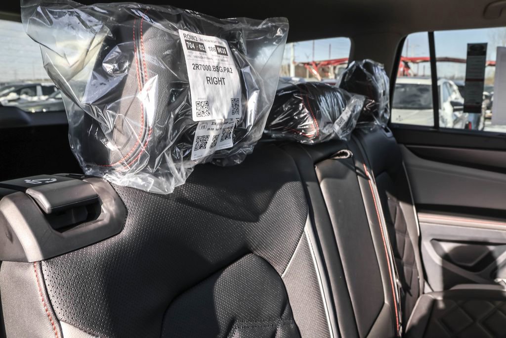 New 2026 Volkswagen Atlas Peak Edition image 40