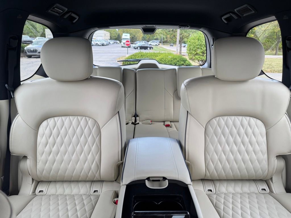 Used 2024 INFINITI QX80 Sensory image 26