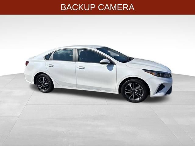 Used 2023 Kia Forte LXS w/ LXS Technology Package image 8