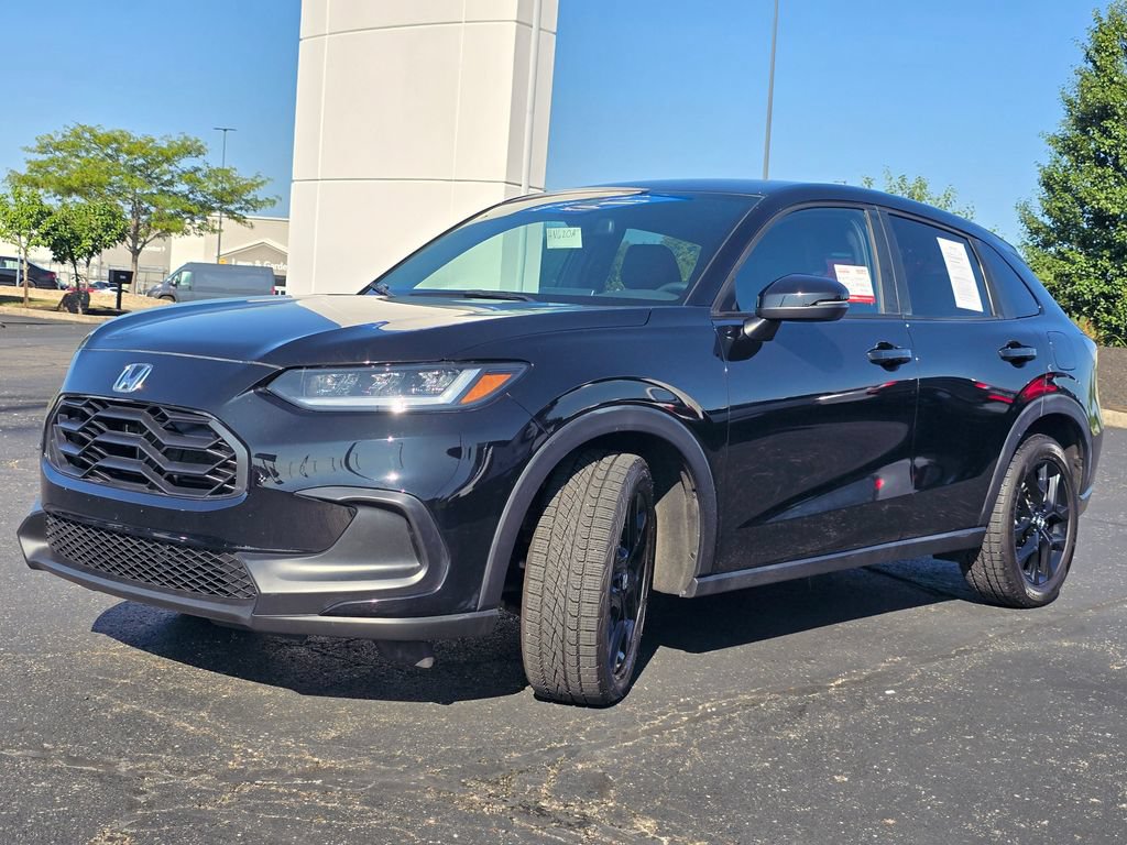 Used 2024 Honda HR-V Sport image 4