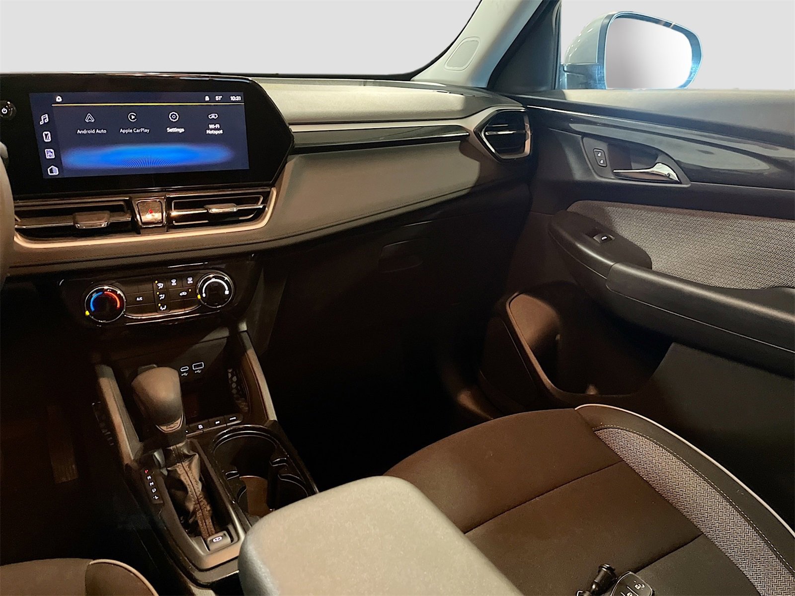 Used 2025 Chevrolet TrailBlazer LT w/ Driver Confidence Package image 23