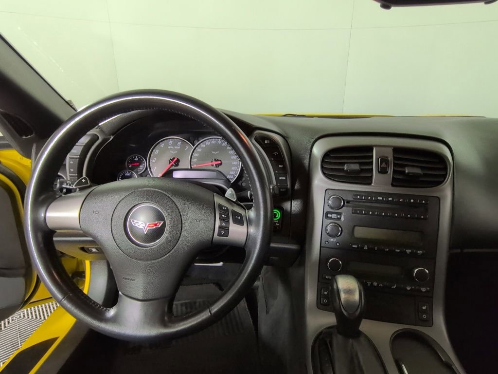 Used 2007 Chevrolet Corvette Convertible w/ Preferred Equipment Group RWD image 15