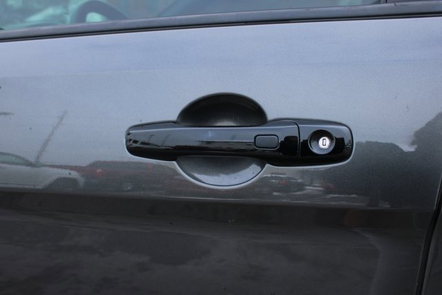 Used 2018 Ford Explorer Sport image 9