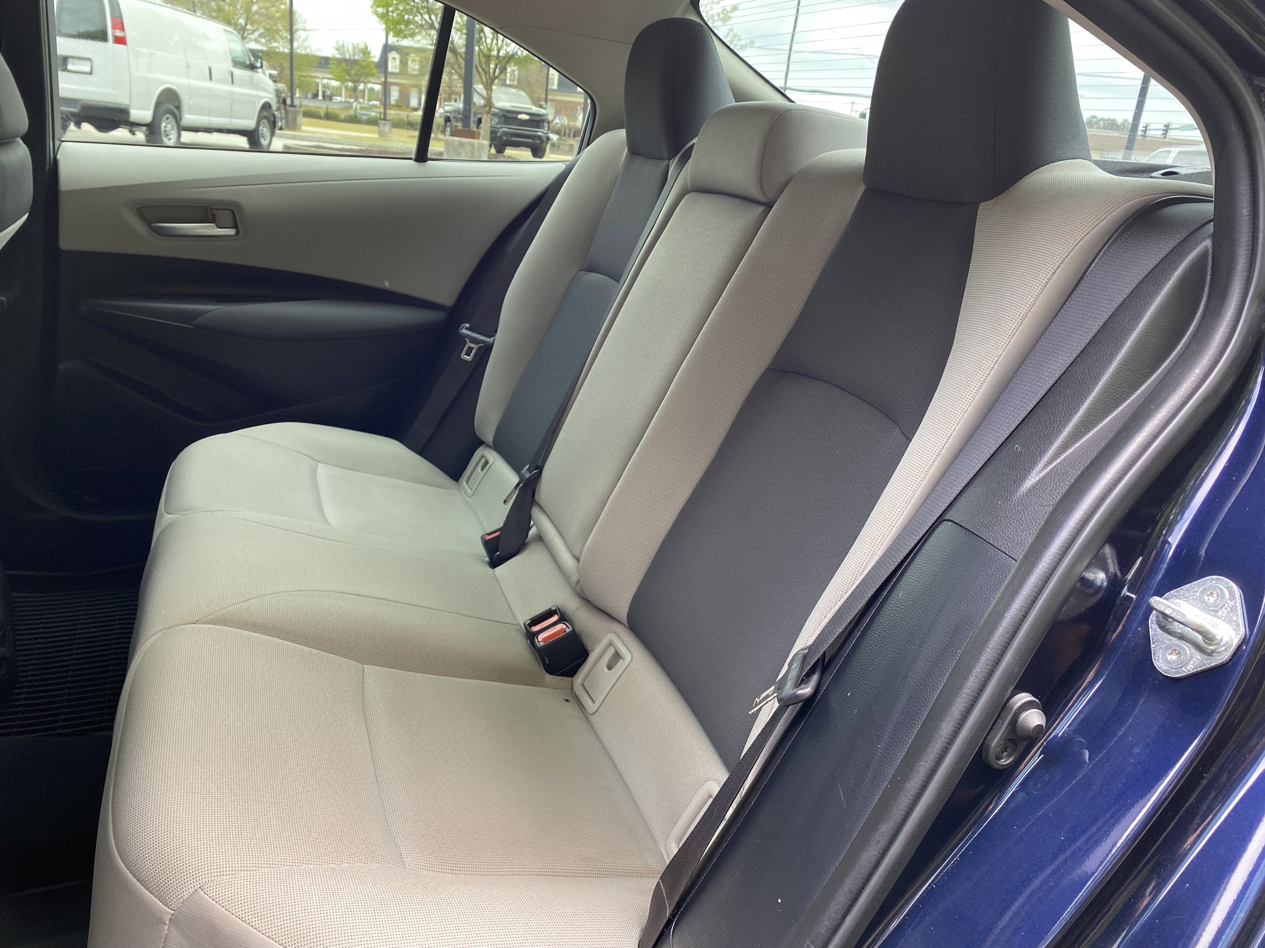 Used 2021 Toyota Corolla LE image 33