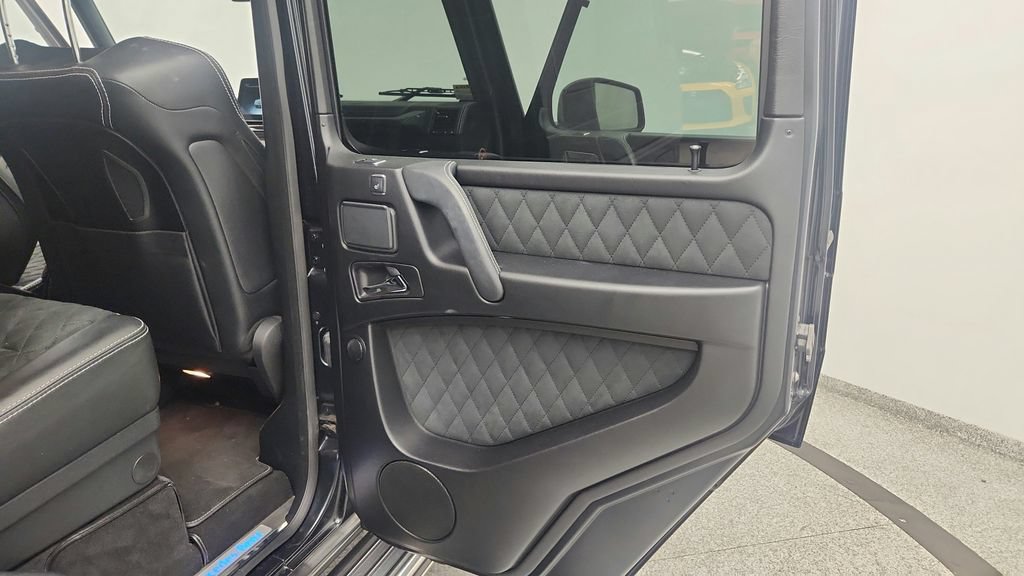Used 2017 Mercedes-Benz G 550 Squared image 36