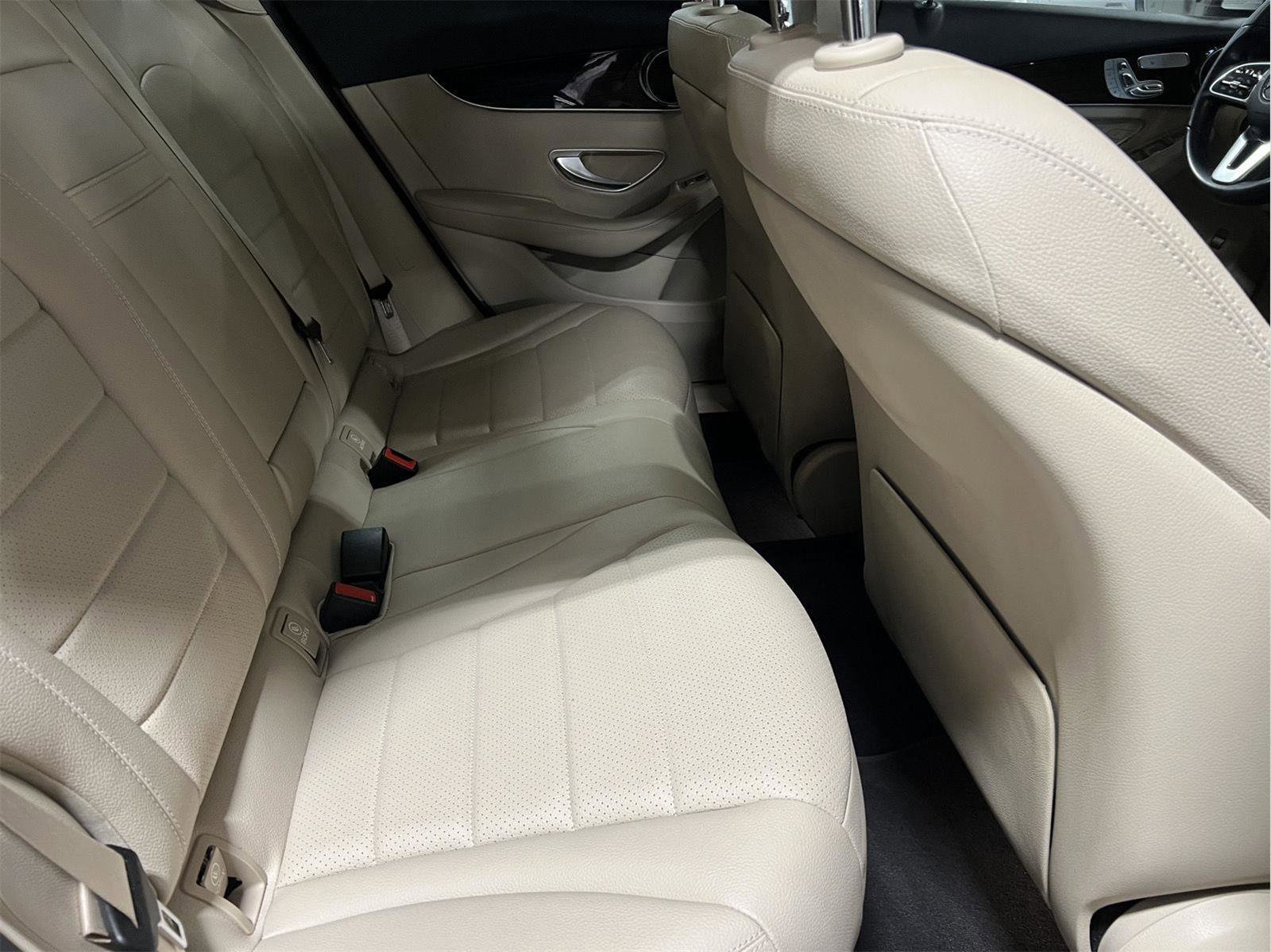 Used 2021 Mercedes-Benz GLC 300 image 18