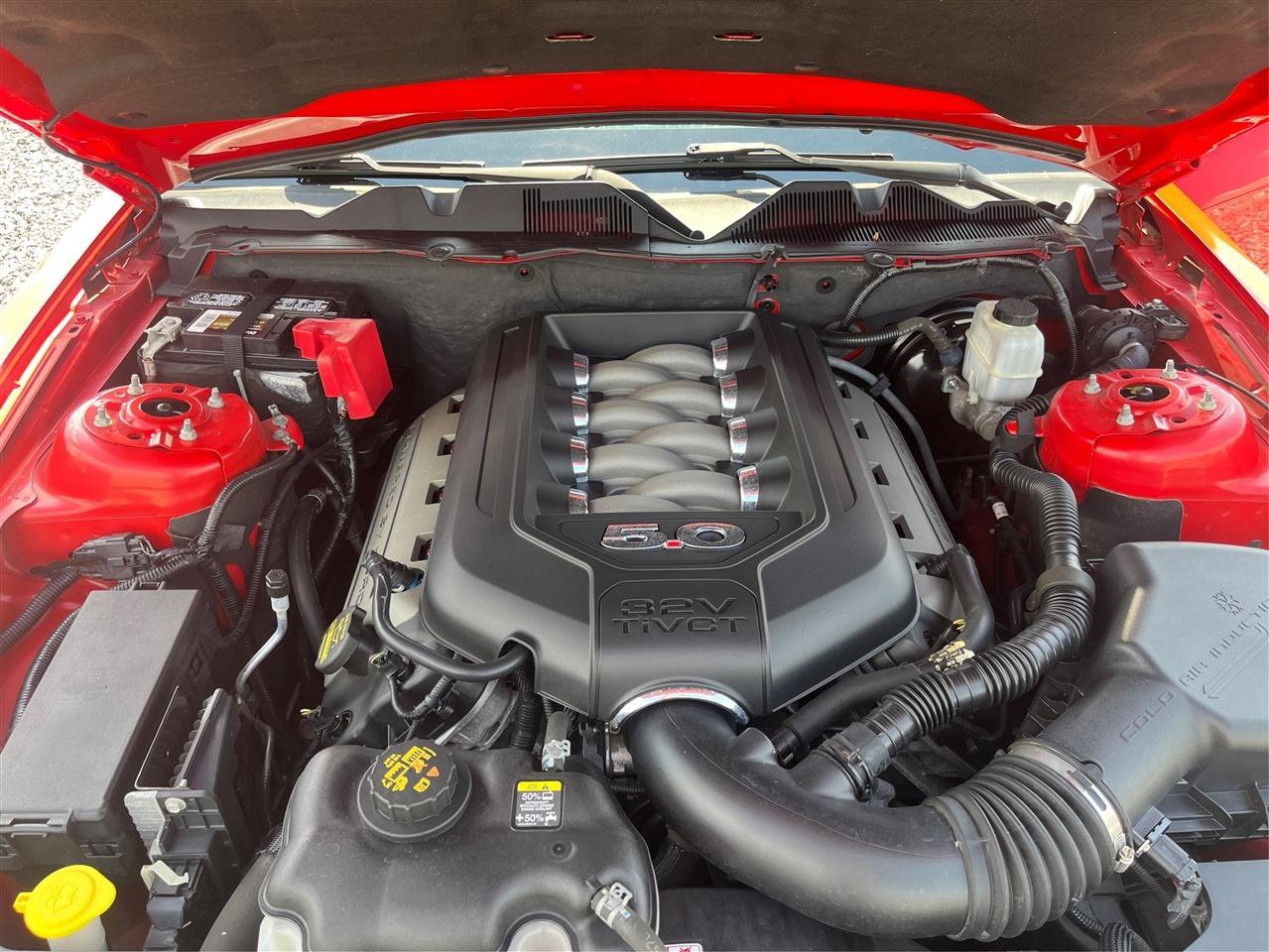 Used 2011 Ford Mustang GT RWD image 11